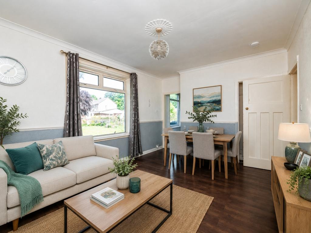 Apartment in Edinburgh, Corstorphine - View 2
