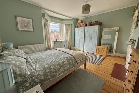 3 bedroom semi-detached house for sale, Mill Hill Road, Cowes