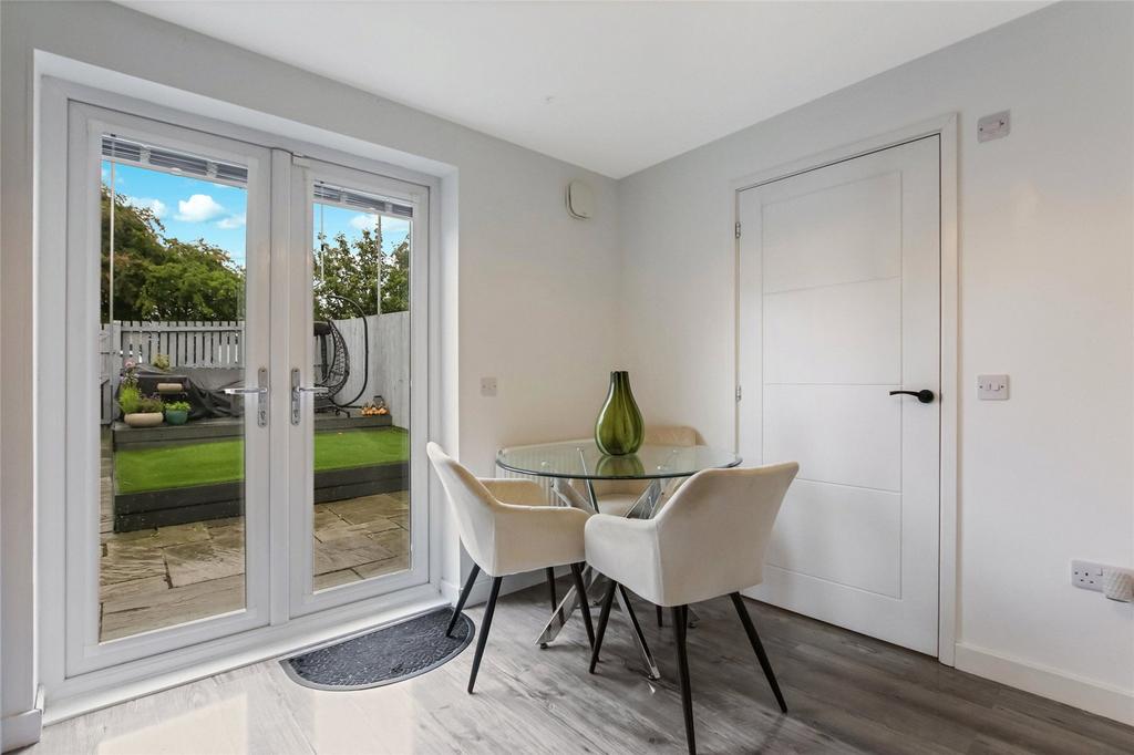 Kitchen/Dining