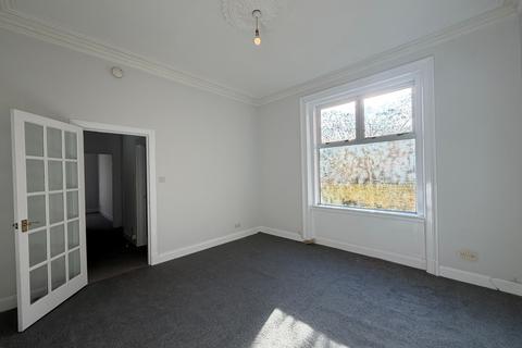 1 bedroom flat to rent, Glencairn Square, Kilmarnock, KA1
