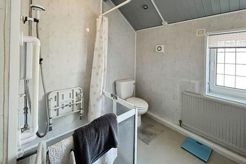 3 bedroom detached bungalow for sale, Hawthorn Avenue, Baglan, SA12