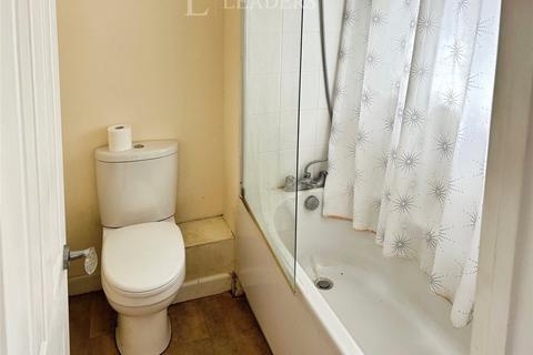 Studio for sale, Webburn Gardens, West End, Southampton
