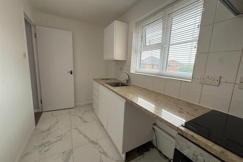 1 bedroom flat to rent, Horse Bridge Close