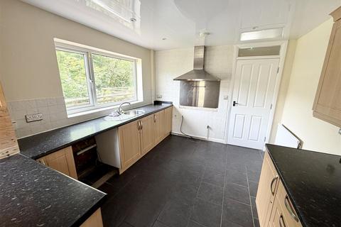 4 bedroom detached bungalow for sale, Elland Road, Ripponden