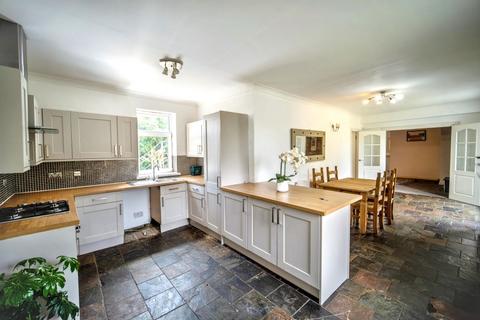 3 bedroom end of terrace house for sale, Drysiog Inn, 26 Commercial Street, Ebbw Vale, Gwent, NP23 6BS