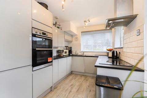 3 bedroom semi-detached house for sale, Glendale Drive, Wombourne, Wolverhampton