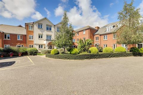 1 bedroom retirement property for sale, Highfield Court, 75 Penfold Road, Worthing