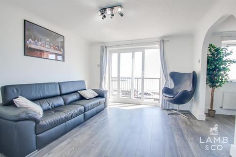 3 bedroom terraced house for sale, Selsey Avenue, Clacton-On-Sea CO15
