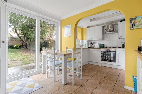 3 bedroom semi-detached house for sale, Chestnut Rise, Cambridge CB25