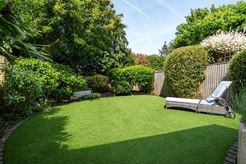 4 bedroom terraced house for sale, Pendenza, Cobham, Surrey, KT11