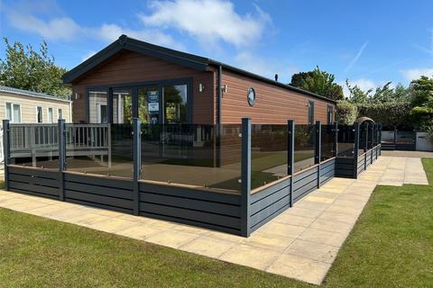 2 bedroom detached house for sale, Halt Road, Goonhavern, Truro, Cornwall, TR4
