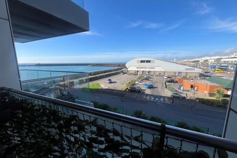 3 bedroom flat to rent, Sirius, 2 The Boardwalk, BN2