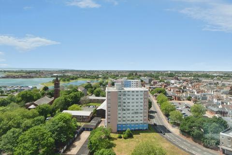 2 bedroom flat for sale, Harbour Tower, Trinity Green, Gosport, Hampshire, PO12