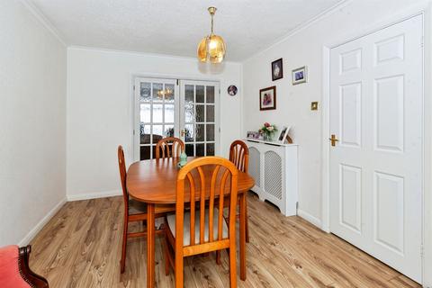 3 bedroom semi-detached house for sale, Maypole Road, Taplow, Maidenhead