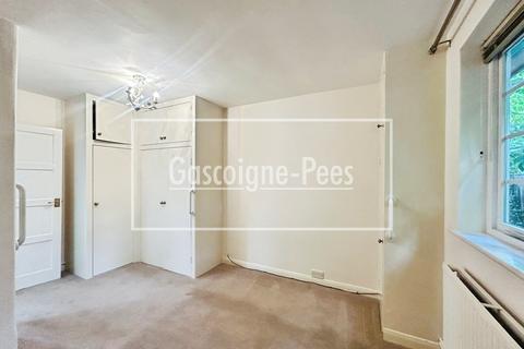 2 bedroom cottage to rent, Victoria Hill Road, Fleet, GU51