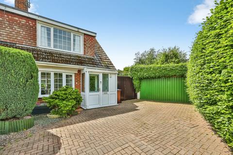 3 bedroom semi-detached house for sale, Gisburn Close, Silverdale, Nottingham, NG11
