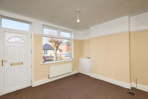 3 bedroom semi-detached house to rent, Leamoor Avenue, Somercotes, DE55