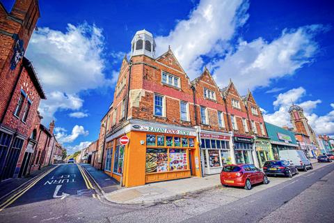 3 bedroom flat to rent, Gaunt Street, LINCOLN