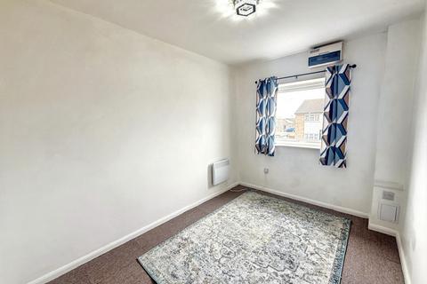 2 bedroom flat for sale, Sunningdale Close, Chapel St. Leonards, PE24