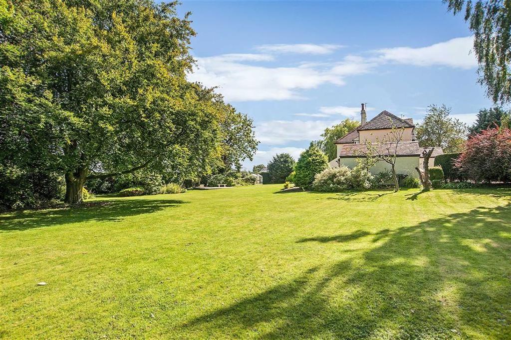 Forest Moor Road, Knaresborough, North Yorkshire 5 bed detached house