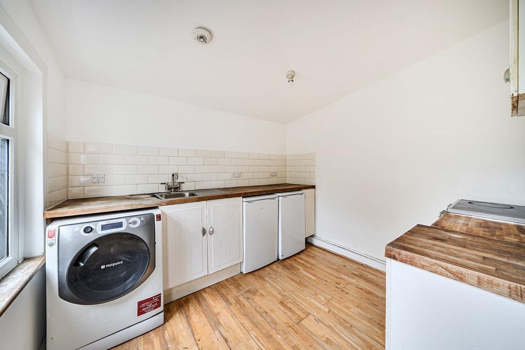 Utility room, utility