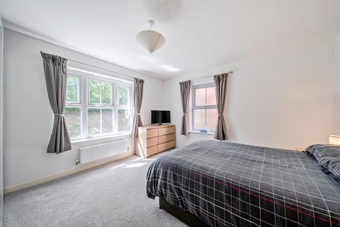 1 bedroom flat for sale, Franklin Court, Godalming GU8