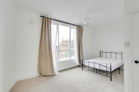 2 bedroom flat to rent, Newhaven Road, Croydon, SE25