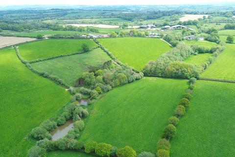Land for sale, 12.52 Acres - Bow, Crediton, Devon, EX17