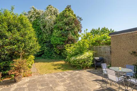 3 bedroom semi-detached house for sale, Willow Road, Enfield