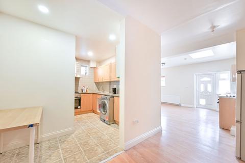 Grasmere Avenue, Preston Road, Wembley, HA9
