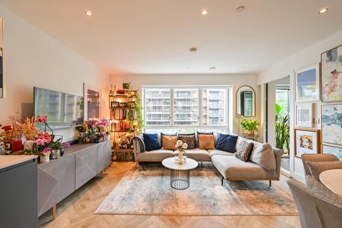 Lanthorn Court, LONDON E3
