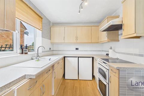 4 bedroom semi-detached house for sale, Cranfield Crescent, Cuffley, Potters Bar