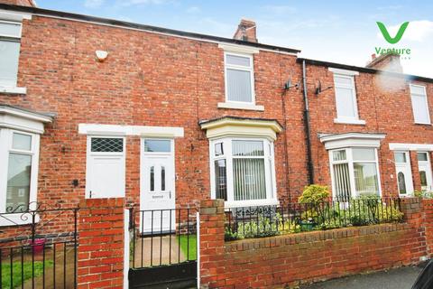 3 bedroom terraced house to rent, Duke Street, Bishop Auckland