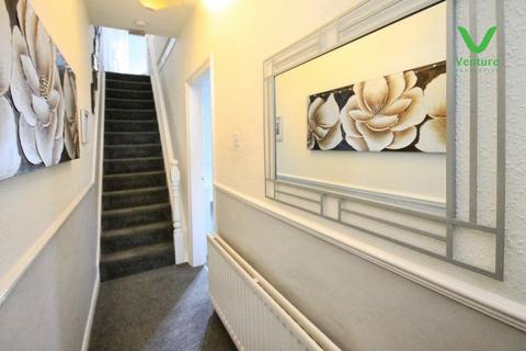 3 bedroom terraced house to rent, Duke Street, Bishop Auckland
