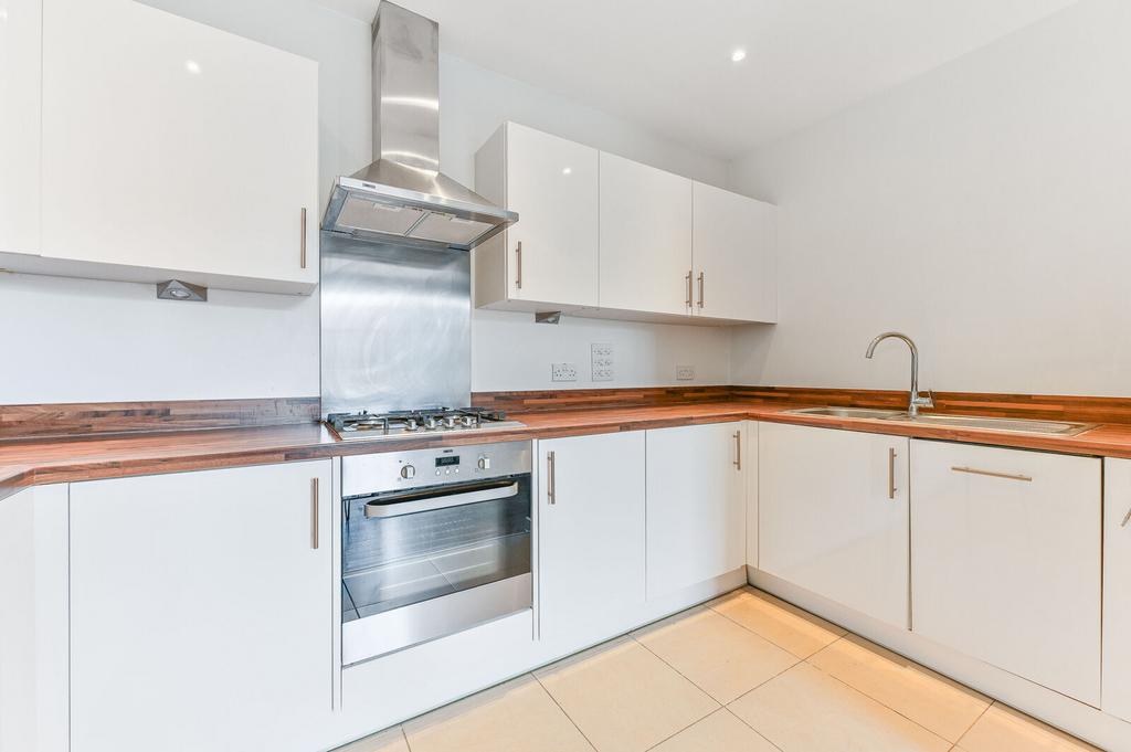 Apartment in Carshalton - View 4