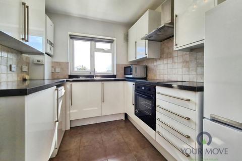 2 bedroom flat to rent, Oak Hill Crescent, Surbiton KT6