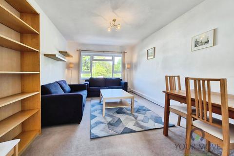 2 bedroom flat to rent, Oak Hill Crescent, Surbiton KT6