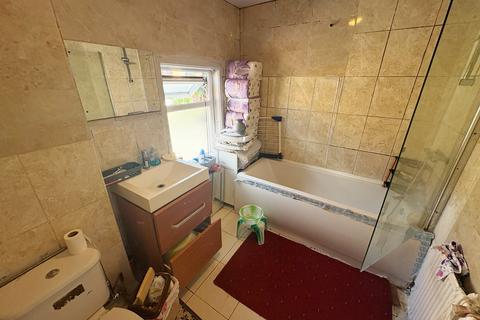 3 bedroom terraced house for sale, Allingham Street, Longsight, M13