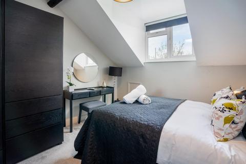 undefined, Top Floor Flat, The Mount, York, YO24 1AX