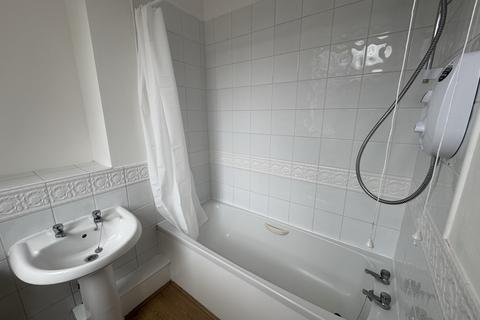 1 bedroom bedsit to rent, Stretton Road, Flat 6, Leicester LE3