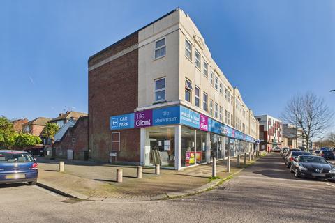 Retail property (high street) to rent, 1460-1468 High Rd London N20 9BS