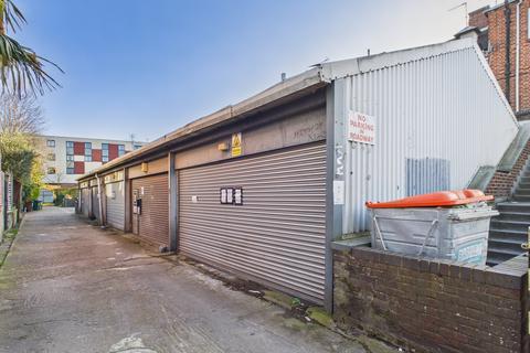 Retail property (high street) to rent, 1460-1468 High Rd London N20 9BS