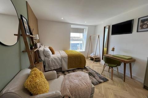Studio to rent, Mount Gould Road, Plymouth, PL4