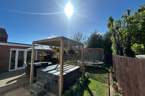 3 bedroom detached house for sale, Hawton Road, Newark