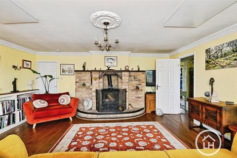 2 bedroom detached bungalow for sale, Wards Hill Road, Minster On Sea, Sheerness