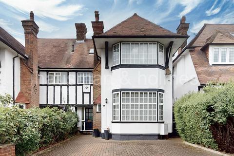 Dunstan Road, NW11