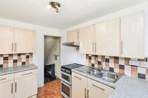 2 bedroom semi-detached house to rent, Quantock Close, Stenson Fields, Derby, DE24