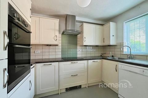 2 bedroom terraced house for sale, The Buntings, Weydon Lane, Farnham