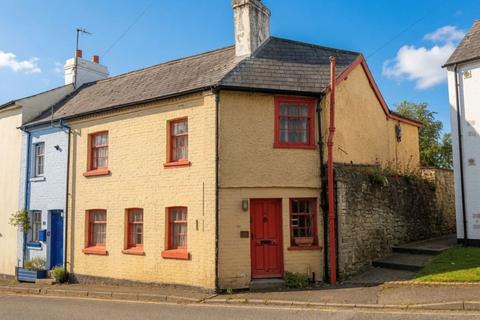 4 bedroom end of terrace house for sale, 21 Church Street, Kington, Herefordshire, HR5 3BE