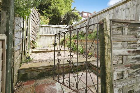 2 bedroom flat for sale, Bear Road, Brighton, East Sussex, BN2